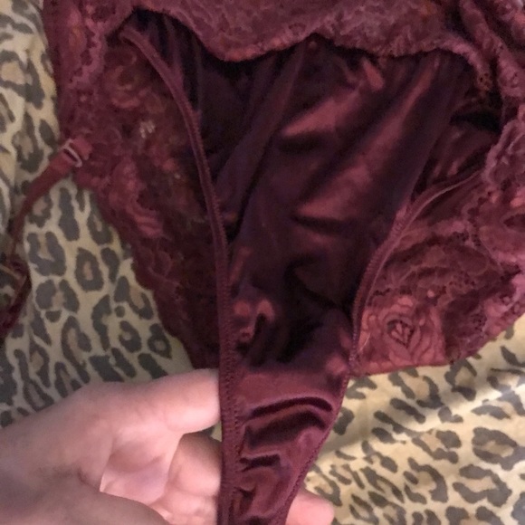 Victoria Secret 36B burgundy lace push up bra Free matching panty garter belt - Picture 12 of 16
